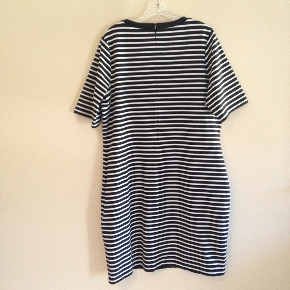 Plus Size Michael Kors Striped T-Shirt Dress - Picture 3 of 9